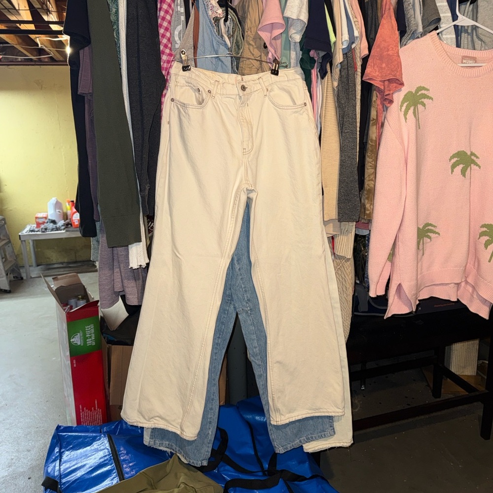 Closet Clean Out - Picture 10 of 15